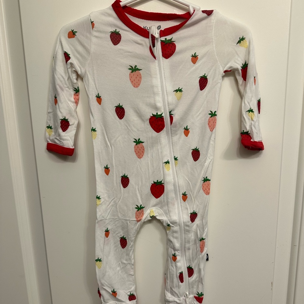 Kyte BABY Strawberry Print Kids Footie - White and Red